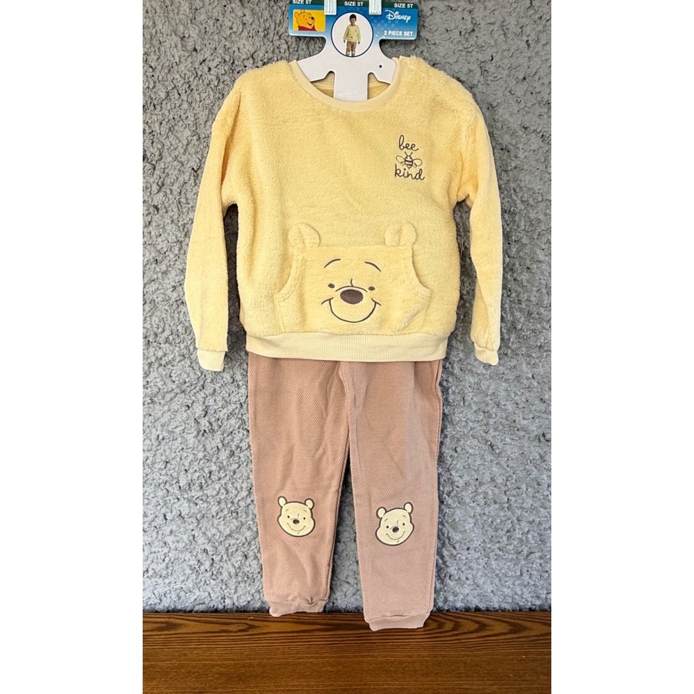 Disney Winnie the Pooh 2 Piece Plush Jogger Set Yellow Tan Size 5T Bee Kind